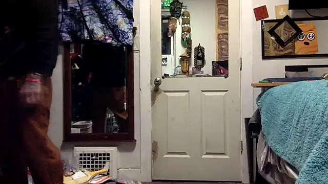 Snapshot of Robriguezxxx chatting on 12-30-24, 09:27 Robriguezxxx online show from 12-30-24, 09:27