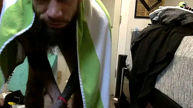 Snapshot of Robriguezxxx chatting on 01-22-25, 03:18 Robriguezxxx online show from 01-22-25, 03:18