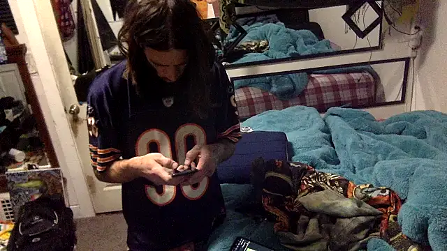 Snapshot of Robriguezxxx chatting on 03-17-25, 03:25 Robriguezxxx online show from 03-17-25, 03:25