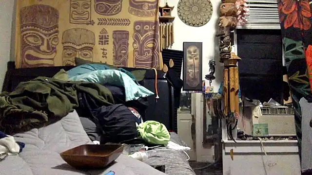 Snapshot of Robriguezxxx chatting on 10-10-25, 05:28 Robriguezxxx online show from 10-10-25, 05:28