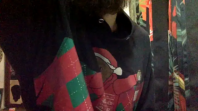 Snapshot of Robriguezxxx chatting on 12-01-25, 06:29 Robriguezxxx online show from 12-01-25, 06:29