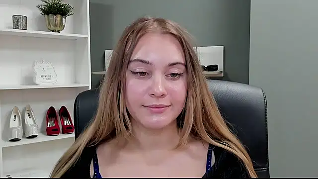 kitty valeria online show from 10-12-25, 07:02