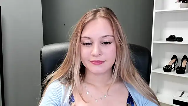 kitty valeria online show from 05-10-26, 01:38