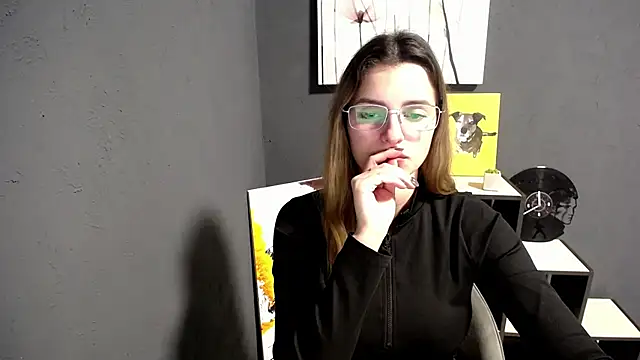 lady olivia  online show from 11-26-25, 02:18