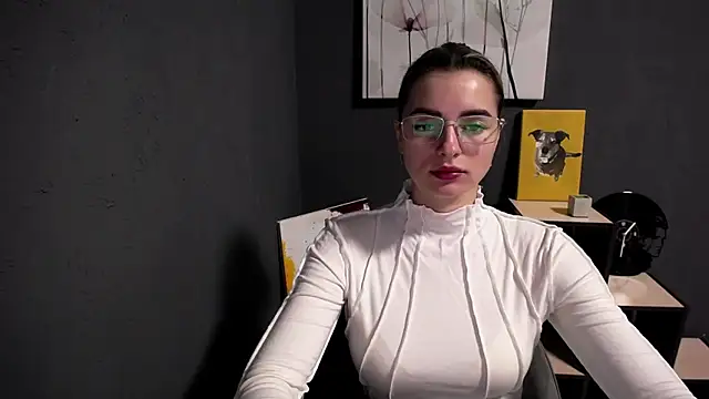 lady olivia  online show from 03-25-26, 01:28