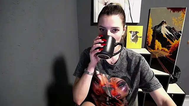lady olivia  online show from 06-08-26, 02:17