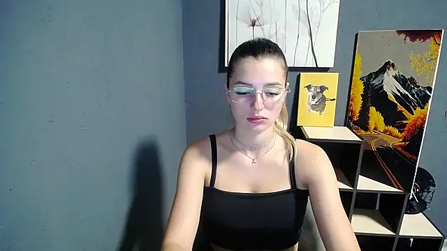 lady olivia  online show from 07-14-26, 12:44