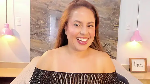 Snapshot of Alisson_zambrano chatting on 09-22-25, 08:22 Alisson zambrano online show from 09-22-25, 08:22