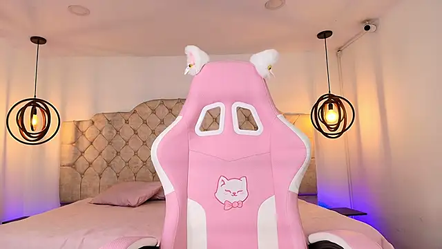 Victoria Adams14 online show from 04-22-26, 05:10