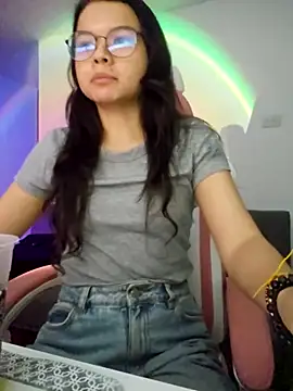 azumiichan online show from 10-08-25, 11:57