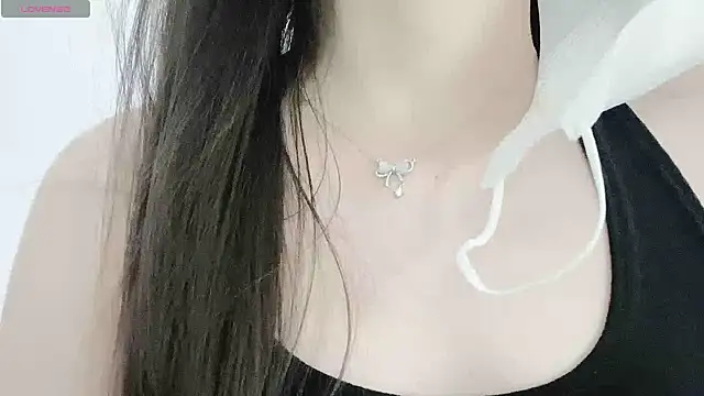 Snapshot of tanhxiu chatting on 12-12-24, 08:14 tanhxiu online show from 12-12-24, 08:14