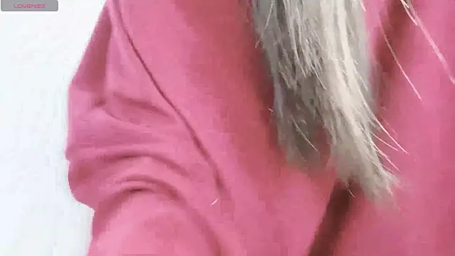 Snapshot of tanhxiu chatting on 12-18-24, 08:03 tanhxiu online show from 12-18-24, 08:03