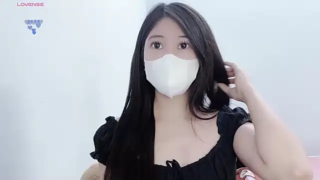 Snapshot of tanhxiu chatting on 11-13-25, 05:12 tanhxiu online show from 11-13-25, 05:12