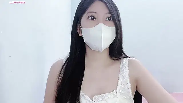 Snapshot of tanhxiu chatting on 11-14-25, 01:54 tanhxiu online show from 11-14-25, 01:54