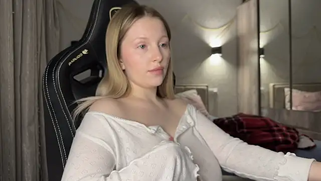 x ivy x online show from 01-04-25, 06:51