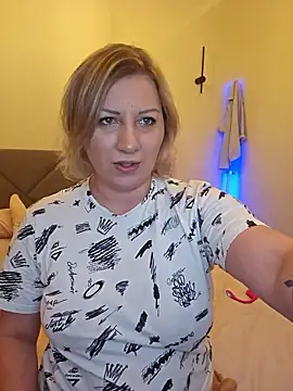 zarina3003 online show from 01-06-26, 12:47