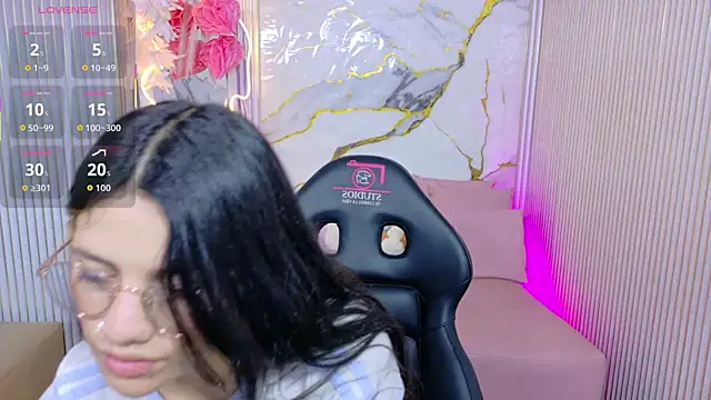 Chiara tay online show from 05-26-26, 07:10