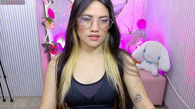 Chiara tay online show from 07-25-26, 07:11