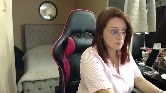 Carol Scottt online show from 04-09-26, 09:31