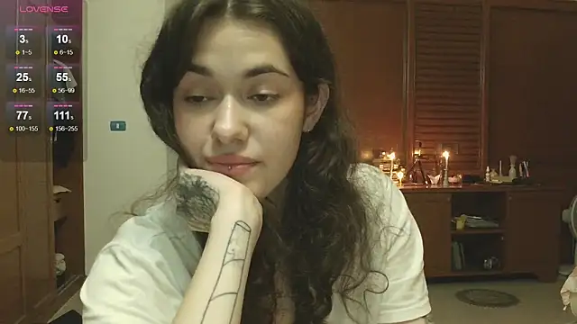 Snapshot of sadetuiningaa chatting on 03-19-25, 02:46 sadetuiningaa online show from 03-19-25, 02:46