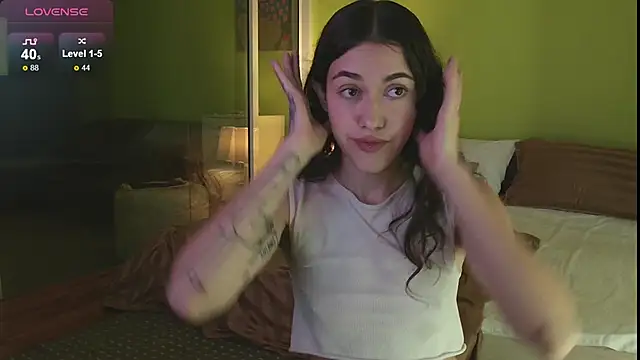 Snapshot of sadetuiningaa chatting on 09-23-25, 01:30 sadetuiningaa online show from 09-23-25, 01:30