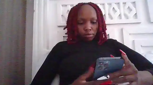 Snapshot of sexxygoldy chatting on 01-28-25, 10:34 sexxygoldy online show from 01-28-25, 10:34