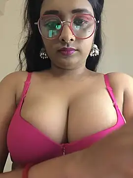 Snapshot of Lovley_Eesha chatting on 07-13-26, 05:43 Lovley Eesha online show from 07-13-26, 05:43