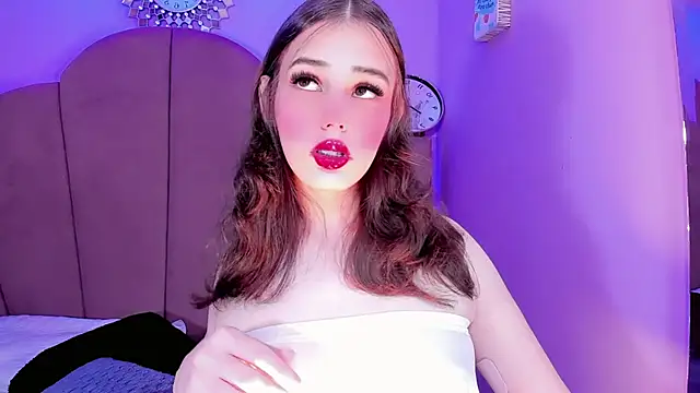 Snapshot of ValeriaAguilar chatting on 12-02-25, 09:21 ValeriaAguilar online show from 12-02-25, 09:21