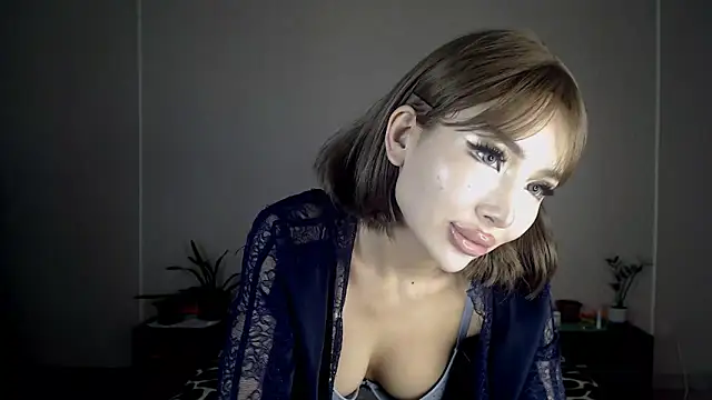 Snapshot of Izalimka chatting on 01-16-25, 03:23 Izalimka online show from 01-16-25, 03:23