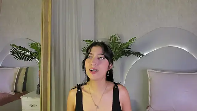 Susana Sanchez online show from 05-17-26, 04:10