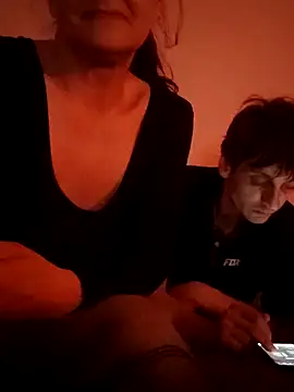 Snapshot of Rozpolcena chatting on 03-18-26, 12:14 Rozpolcena online show from 03-18-26, 12:14