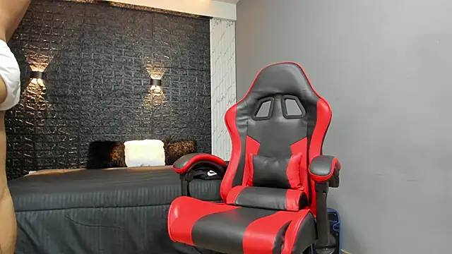 Snapshot of taurus_boy1 chatting on 10-13-25, 12:49 taurus boy1 online show from 10-13-25, 12:49