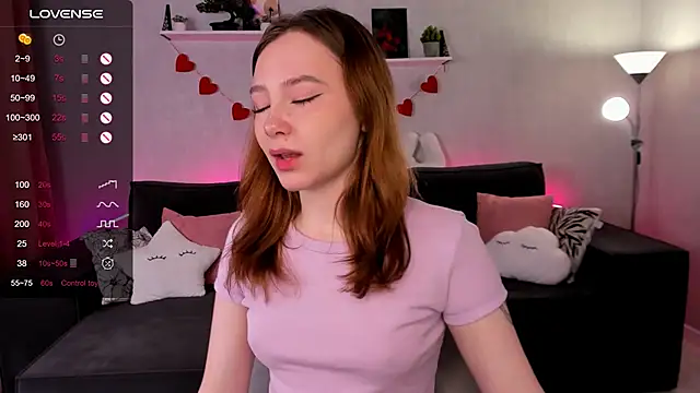 LanaBlu  online show from 10-04-25, 02:42