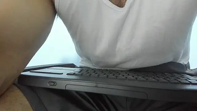 Snapshot of _Poseidon1_ chatting on 01-28-25, 08:58 Poseidon1 online show from 01-28-25, 08:58