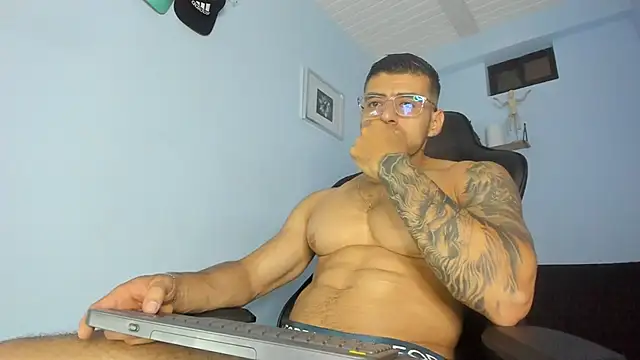 Snapshot of _Poseidon1_ chatting on 03-22-25, 02:37 Poseidon1 online show from 03-22-25, 02:37