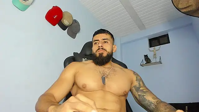 Snapshot of _Poseidon1_ chatting on 10-15-25, 04:45 Poseidon1 online show from 10-15-25, 04:45
