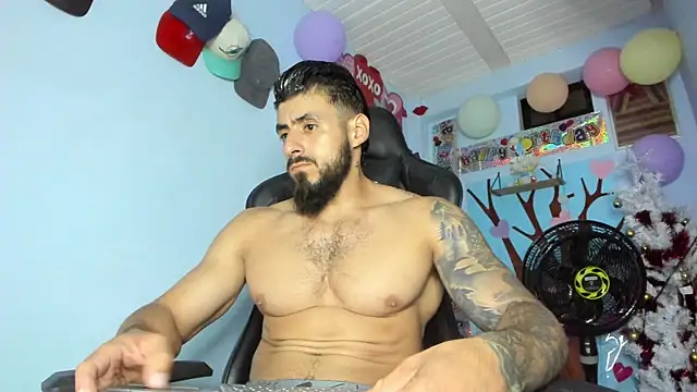 Snapshot of _Poseidon1_ chatting on 06-25-26, 03:06 Poseidon1 online show from 06-25-26, 03:06