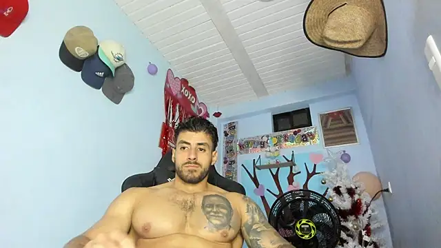Snapshot of _Poseidon1_ chatting on 07-16-26, 03:01 Poseidon1 online show from 07-16-26, 03:01