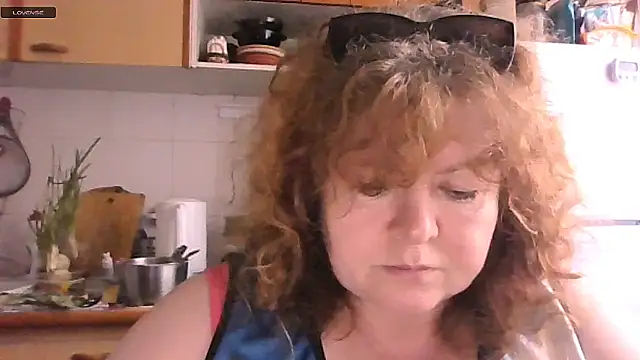 RoseRed69 online show from 05-28-26, 04:10