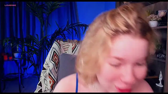 Snapshot of PollyHathor chatting on 01-10-25, 01:53 PollyHathor online show from 01-10-25, 01:53