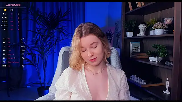 Snapshot of PollyHathor chatting on 01-11-25, 09:25 PollyHathor online show from 01-11-25, 09:25