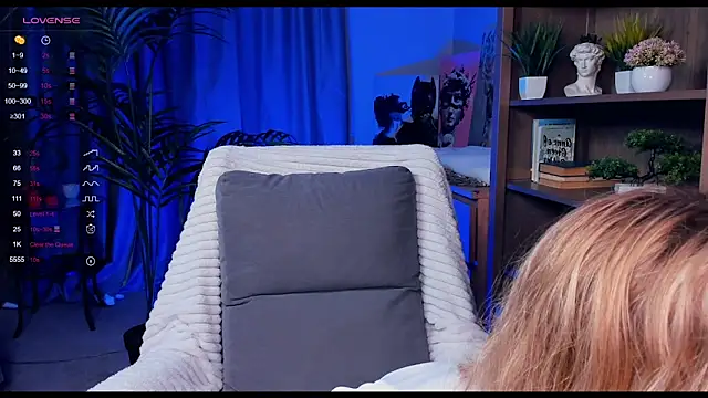 Snapshot of PollyHathor chatting on 01-14-25, 09:30 PollyHathor online show from 01-14-25, 09:30