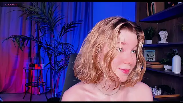 Snapshot of PollyHathor chatting on 03-02-25, 01:47 PollyHathor online show from 03-02-25, 01:47