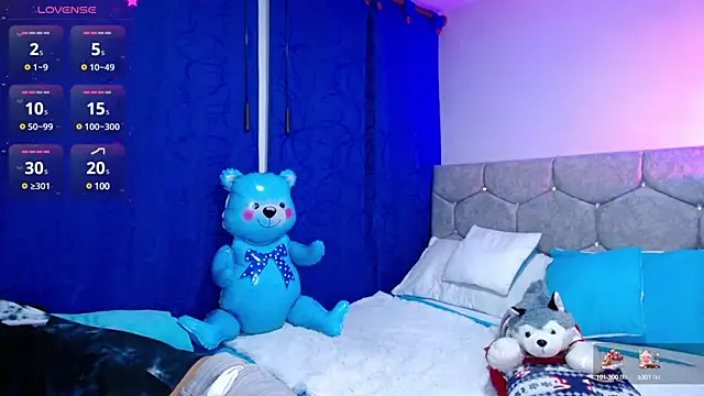 OwenBluee online show from 12-13-24, 01:26