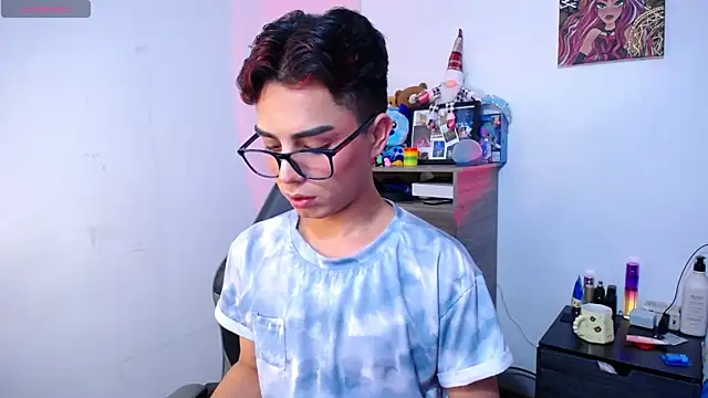 Snapshot of OwenBluee chatting on 01-13-26, 05:02 OwenBluee online show from 01-13-26, 05:02