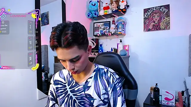 Snapshot of OwenBluee chatting on 02-03-26, 06:40 OwenBluee online show from 02-03-26, 06:40