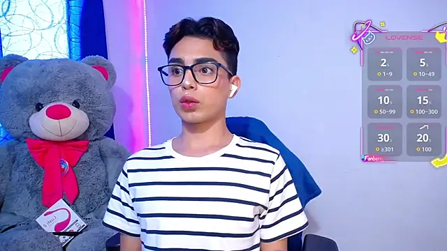 OwenBluee online show from 04-23-26, 12:29