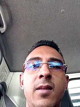 Snapshot of paisa233 chatting on 10-14-25, 04:19 paisa233 online show from 10-14-25, 04:19
