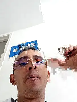 paisa233 online show from 10-22-25, 03:56