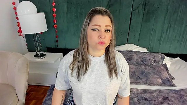 PandoraB  online show from 02-25-25, 10:58